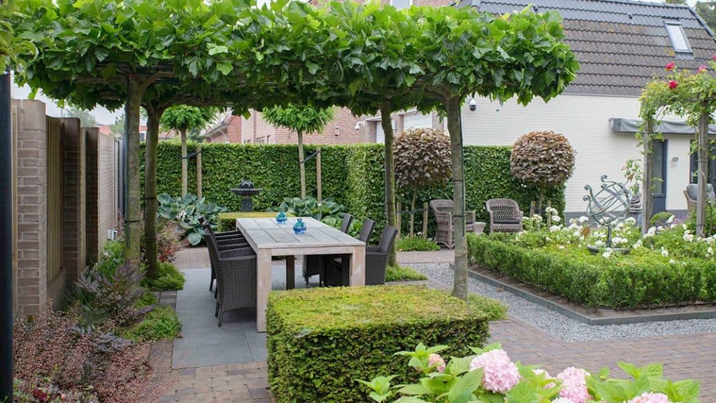 Dutch Quality Gardens Visio Vireo Klassieke Romantische Tuin In Roosendaal 3